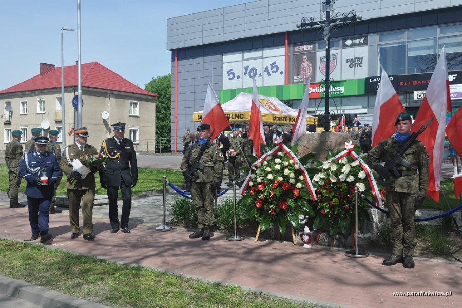 151 Patriotyczna manifestacja.jpg